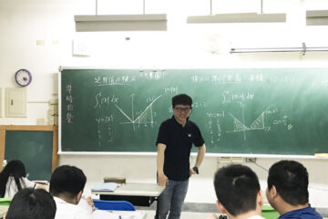 東工夜校陳昱達老師 義務指導學生數學有成